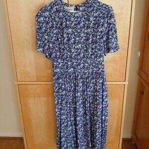 Karen Stevens Short Sleeve Flower Dress size 12  100% Rayon
